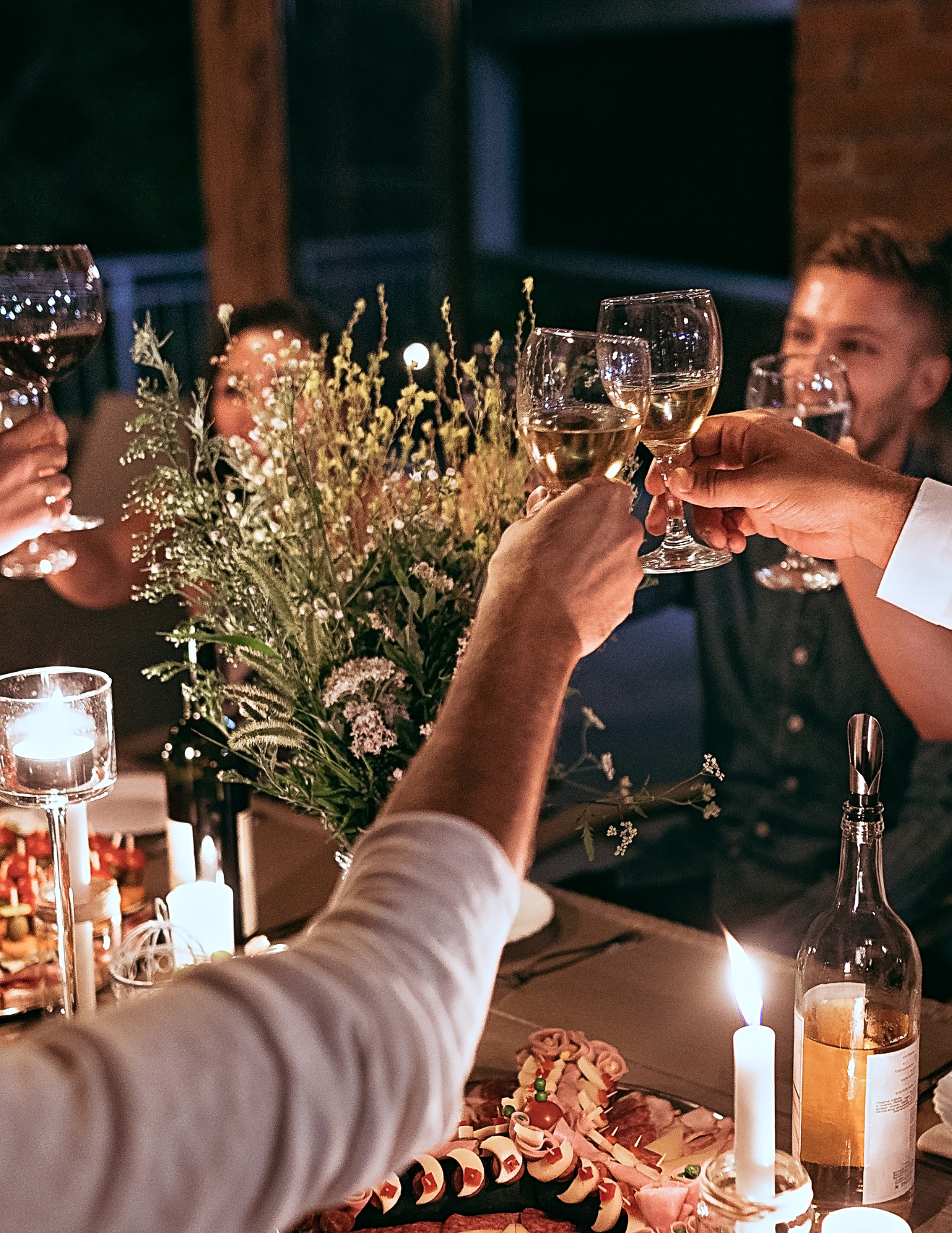 Craft cocktails for your most intimate evenings. From multi-course pairings to after-dinner drinks.