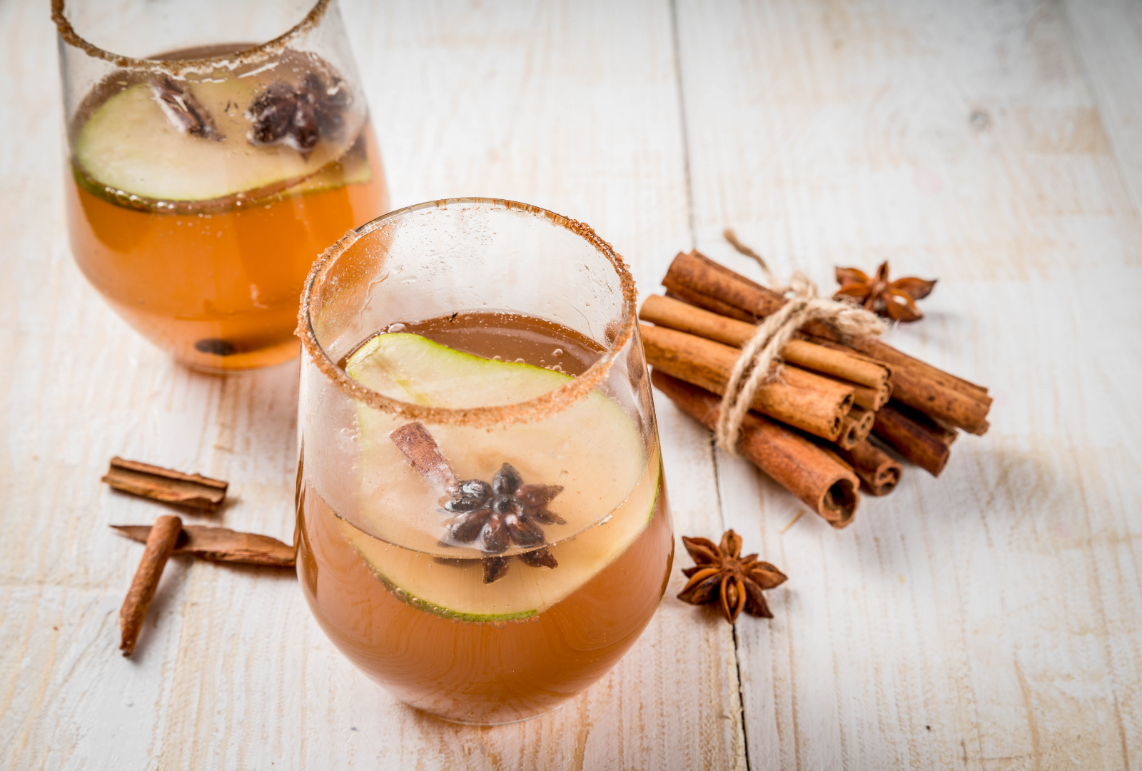 Your Seasonal Cocktail Guide: What to Serve at Every Time of Year